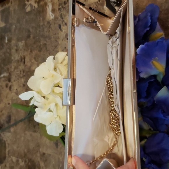 INC Kelsie clutch purse with chain strap option. - Picture 5 of 8